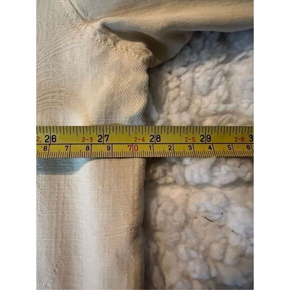 Tommy Bahama button-down shirt - Picture 6 of 9